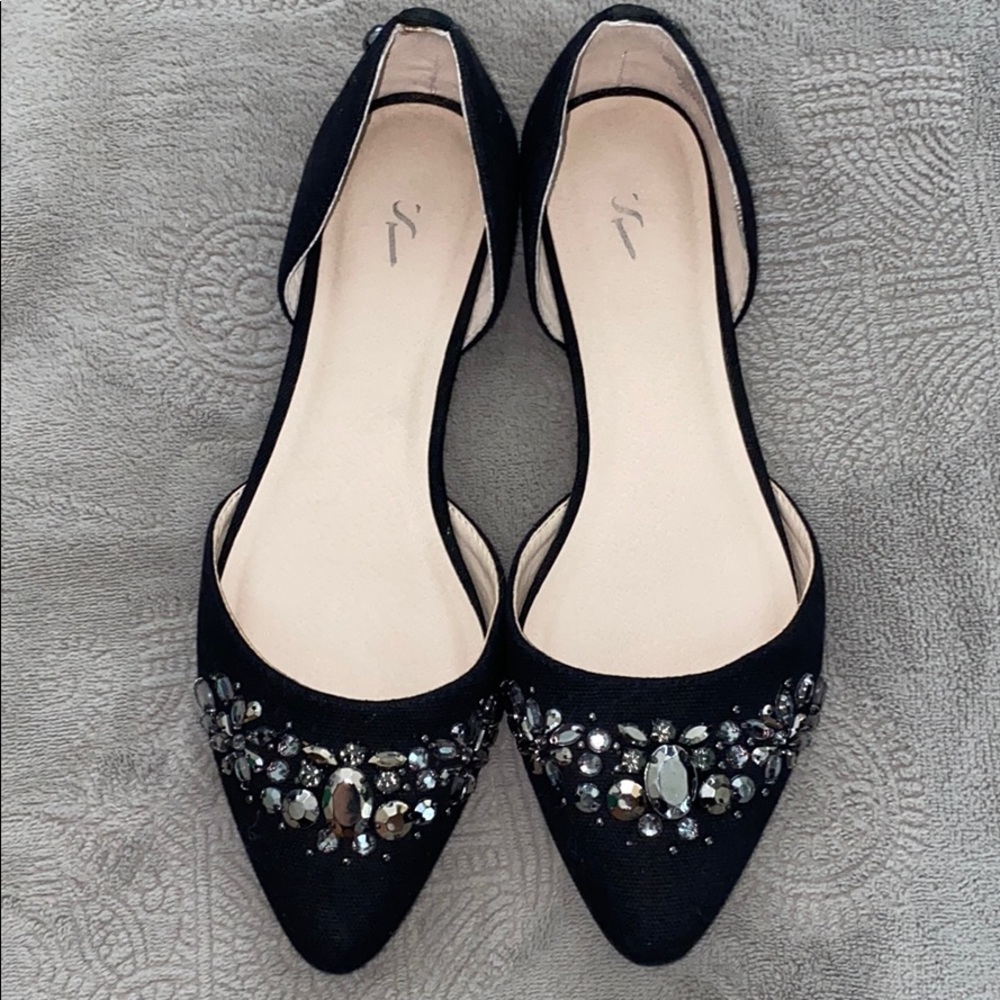 Simply Vera Flats